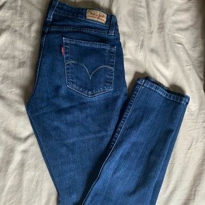 Levi’s 26 mid rise skinnies